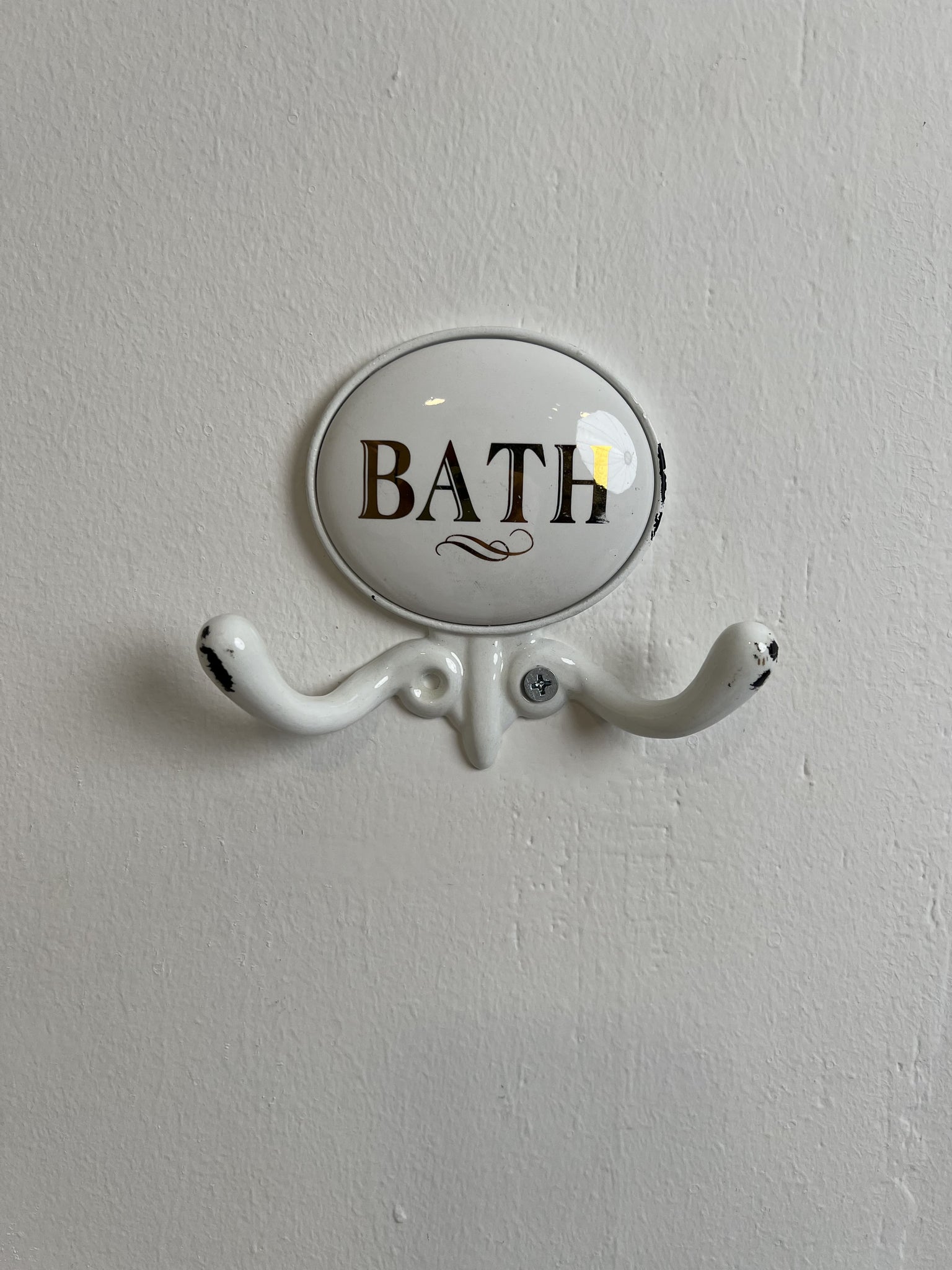 Percha vintage bath