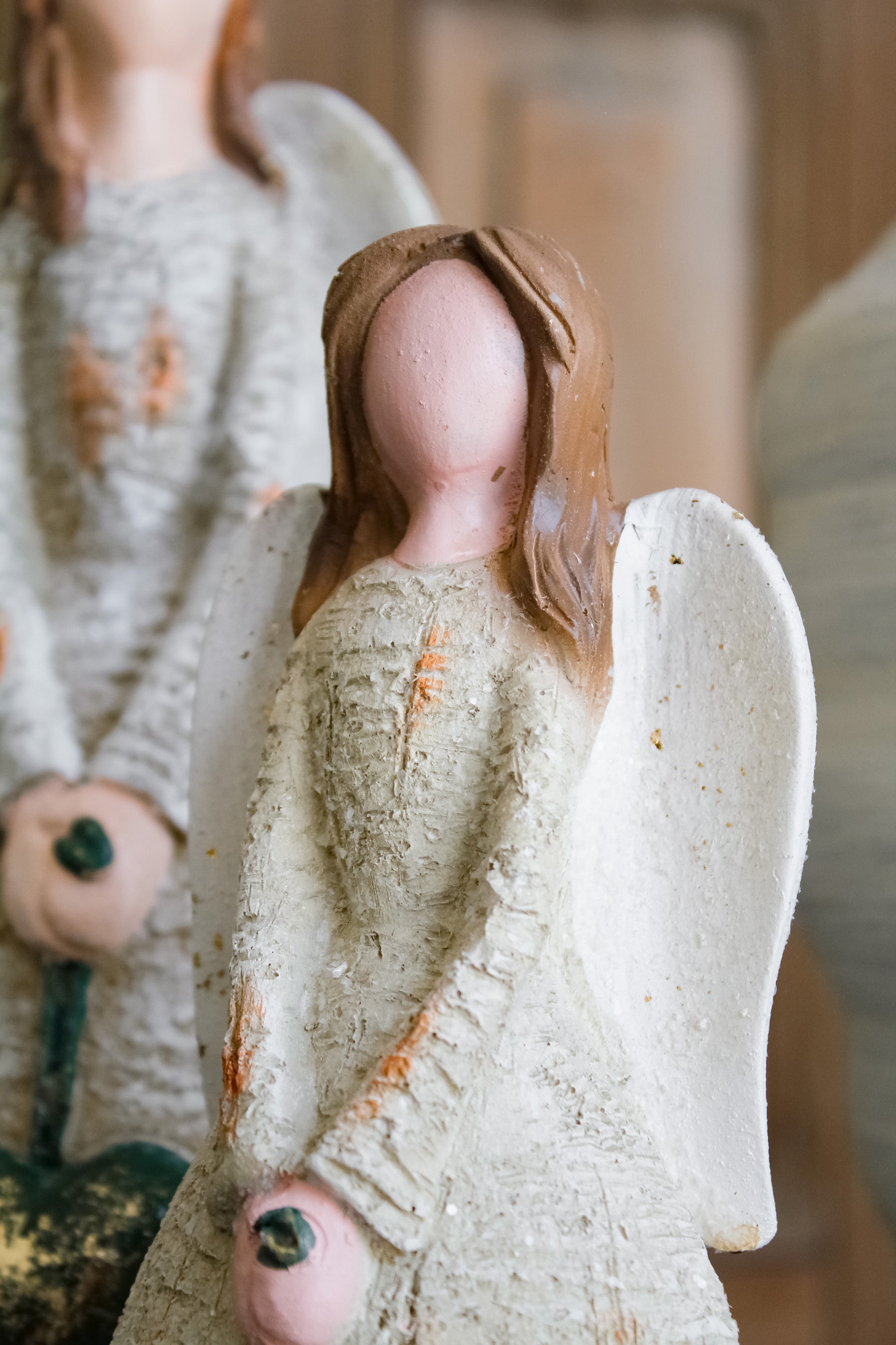 Ángel Mujer Poliresina Textura Madera