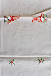 Camino de Mesa Gnomos Navideños