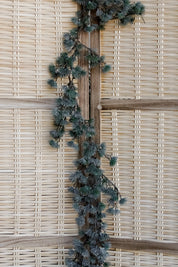 Rama Pino Artificial