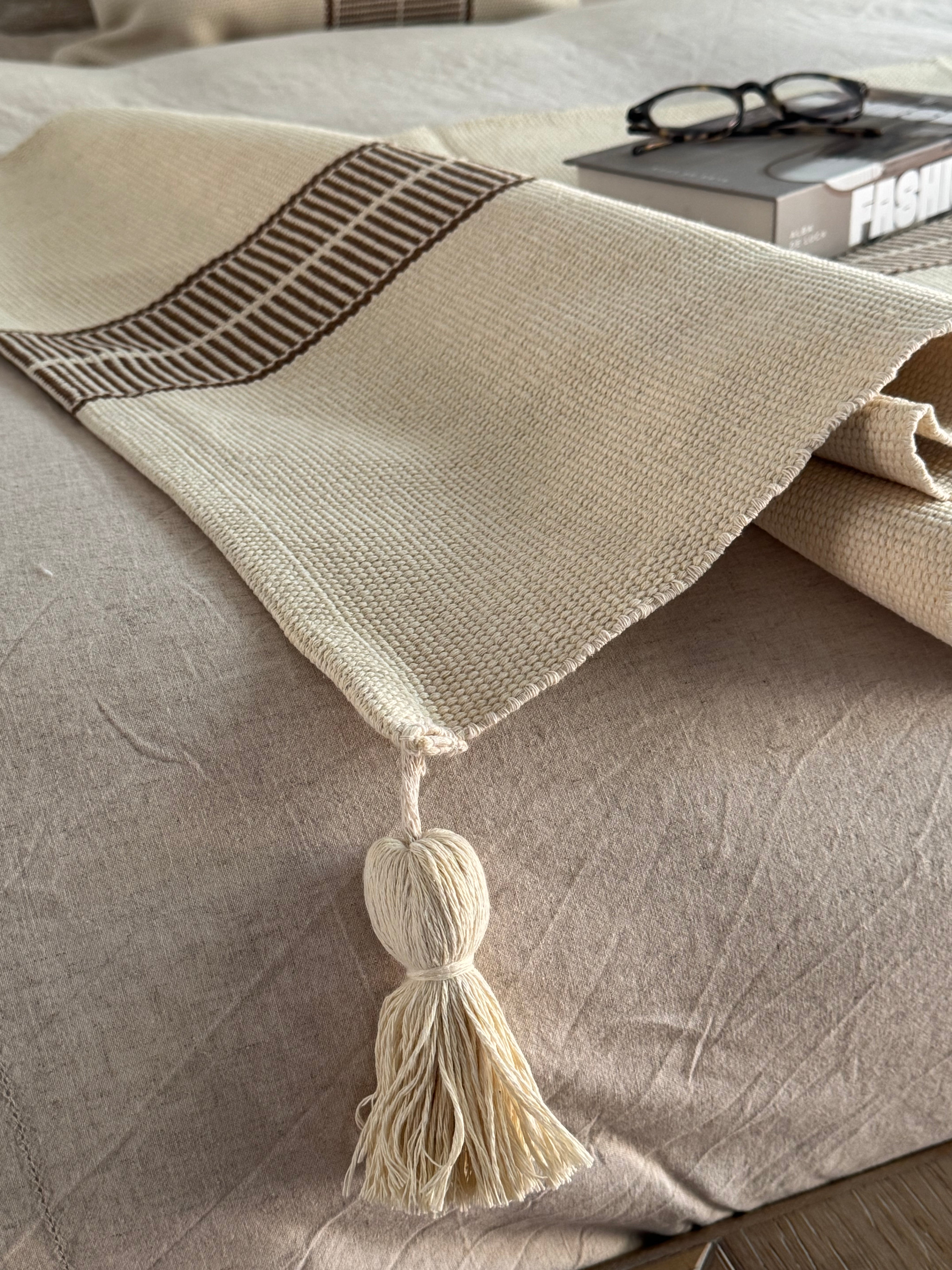 Piecera Beige Franja Café