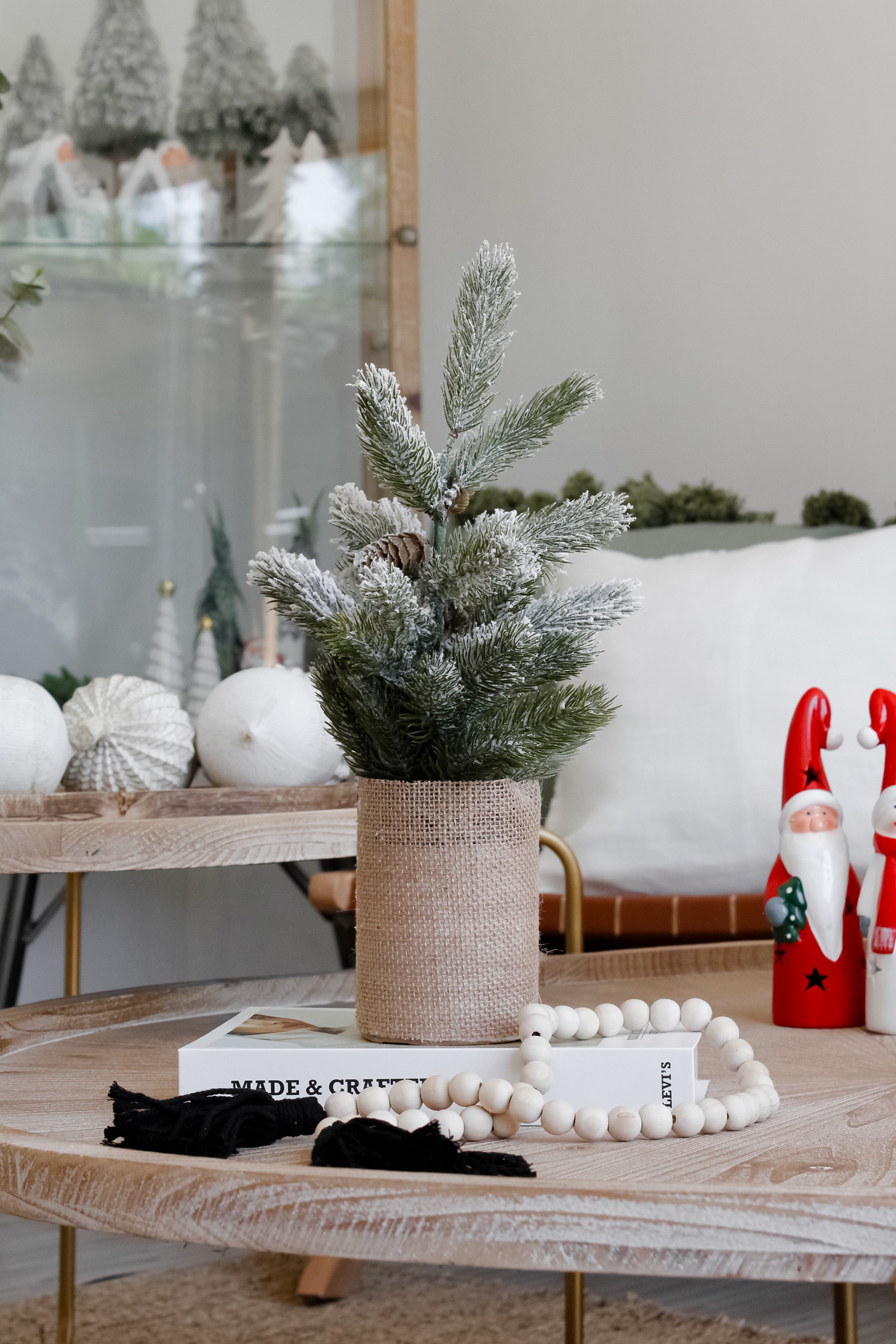 Rama Pino Macetero Arpillera