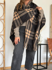 Poncho Negro