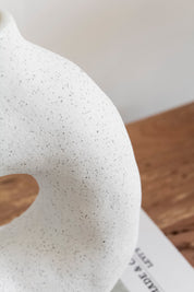 Florero Blanco Circular Jaspeado