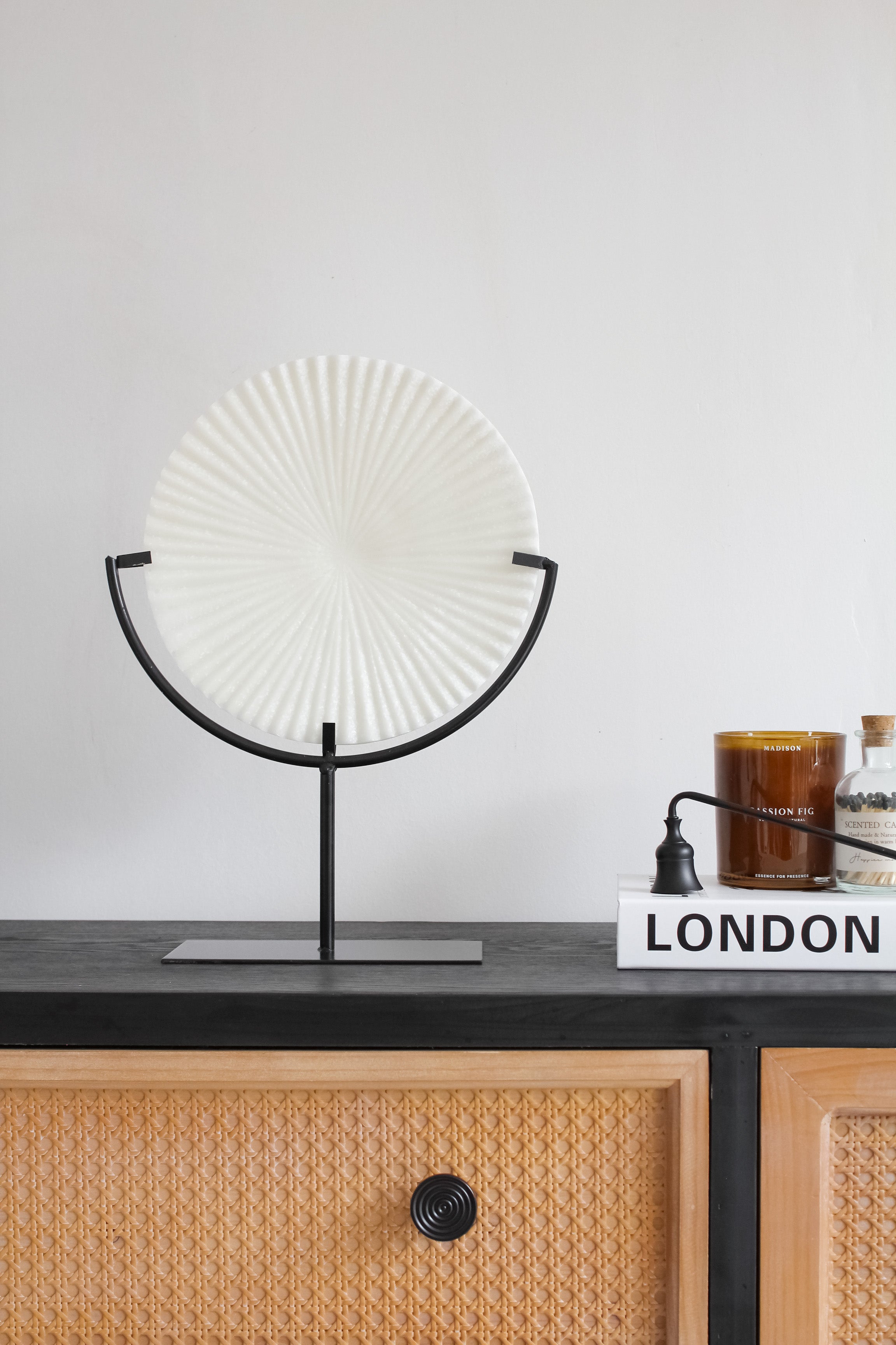 Escultura Ranuras Pedestal