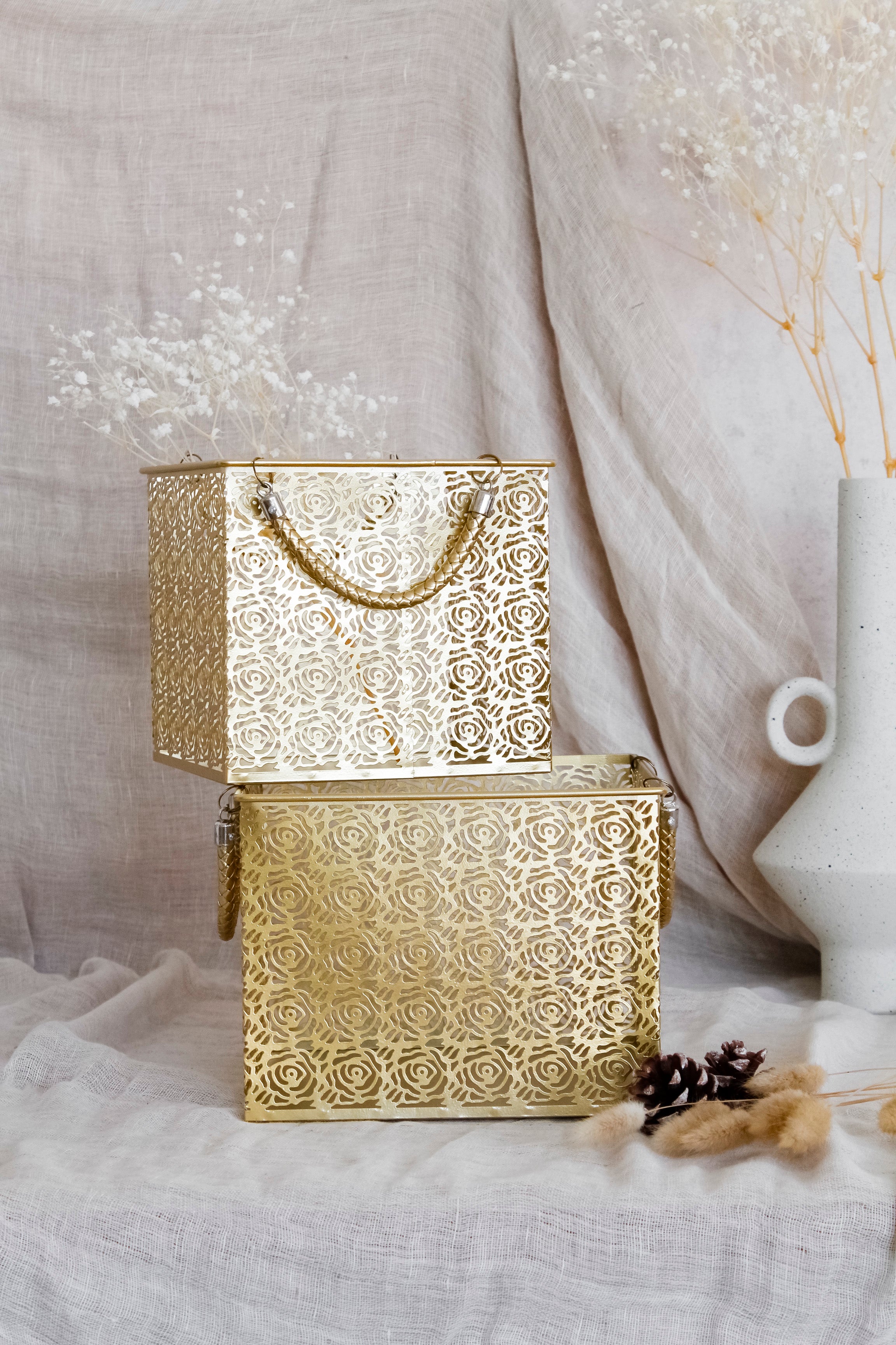 Canasto Latón Dorado Flores