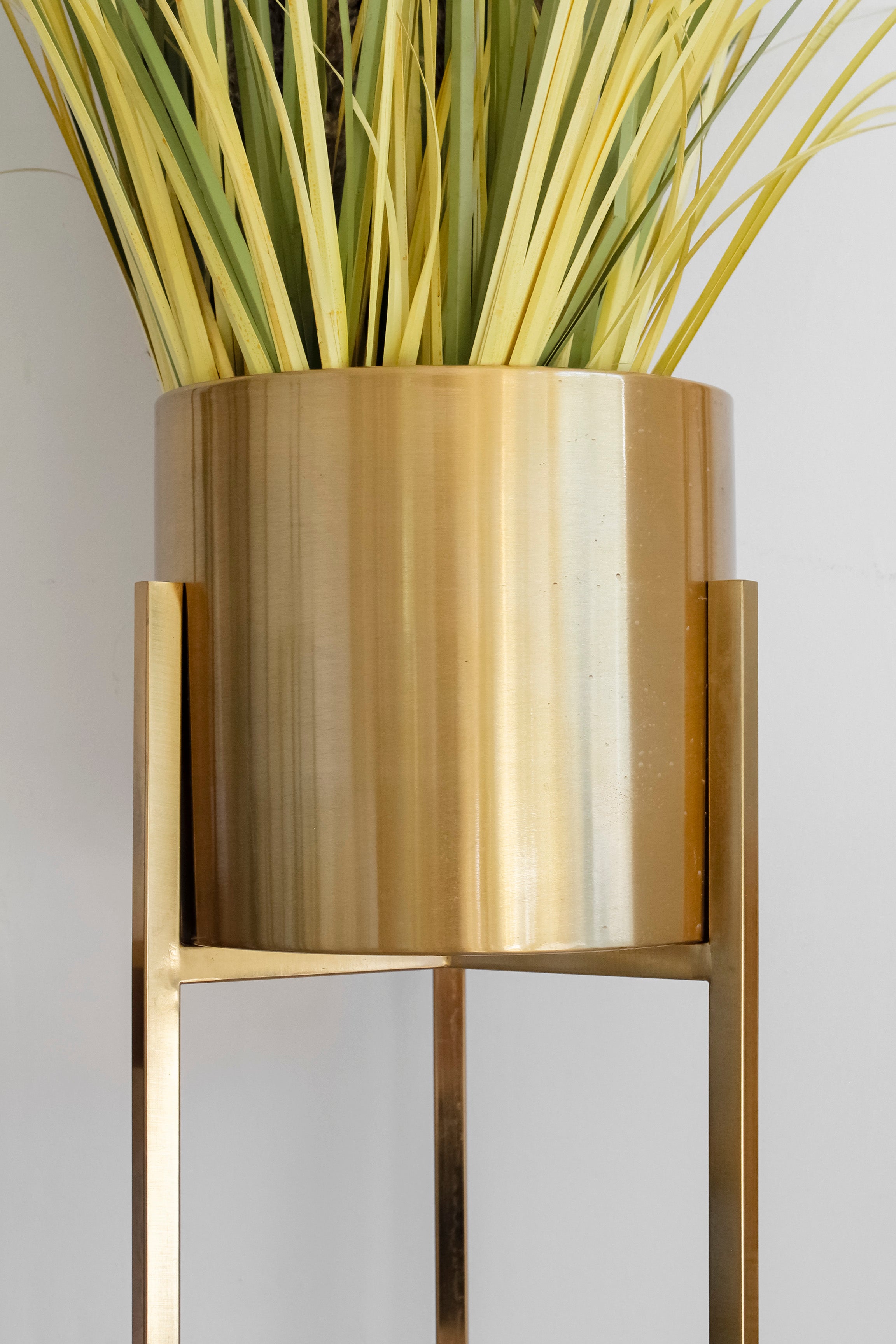 Macetero Dorado Pedestal