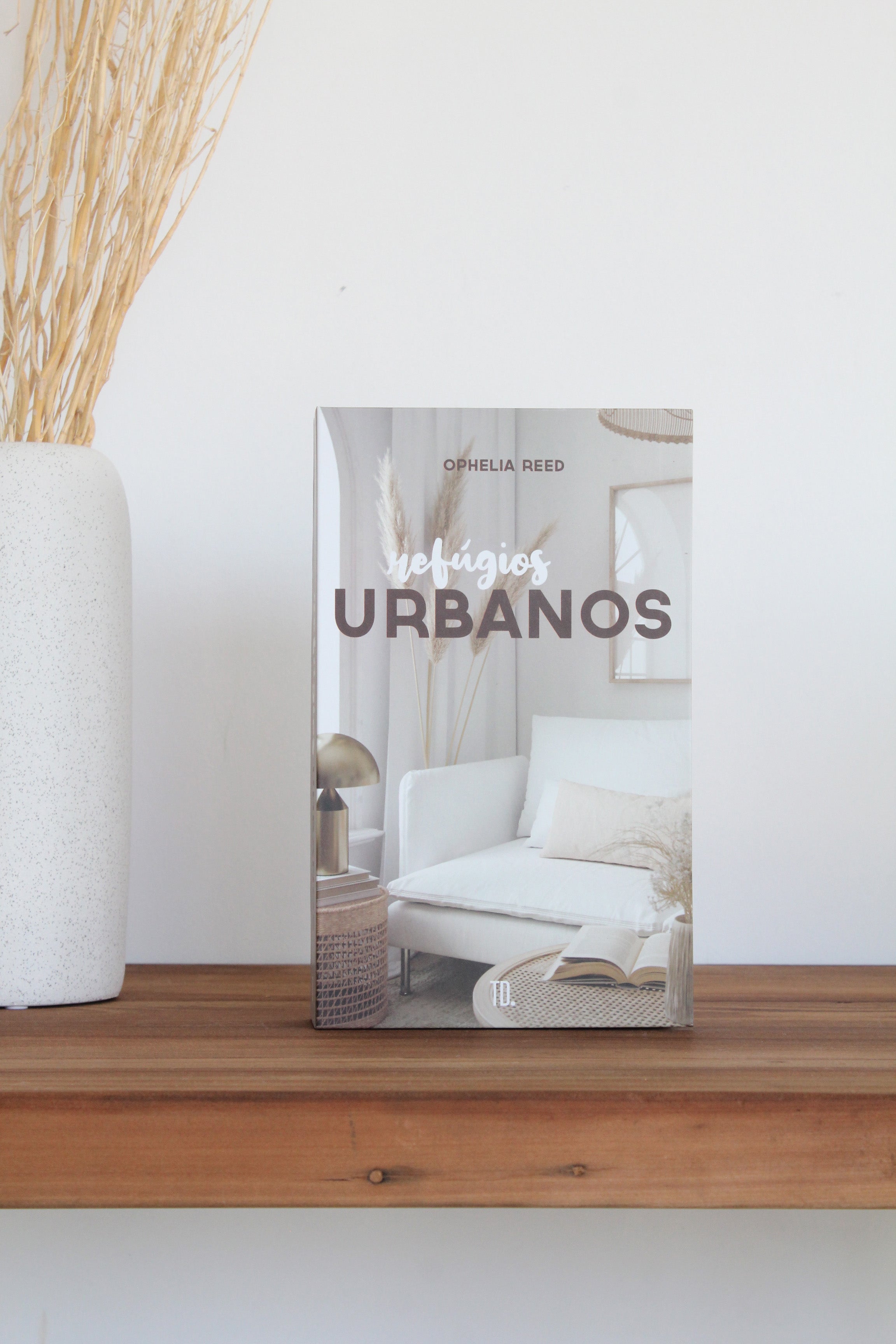 Caja Libro "Refugios"