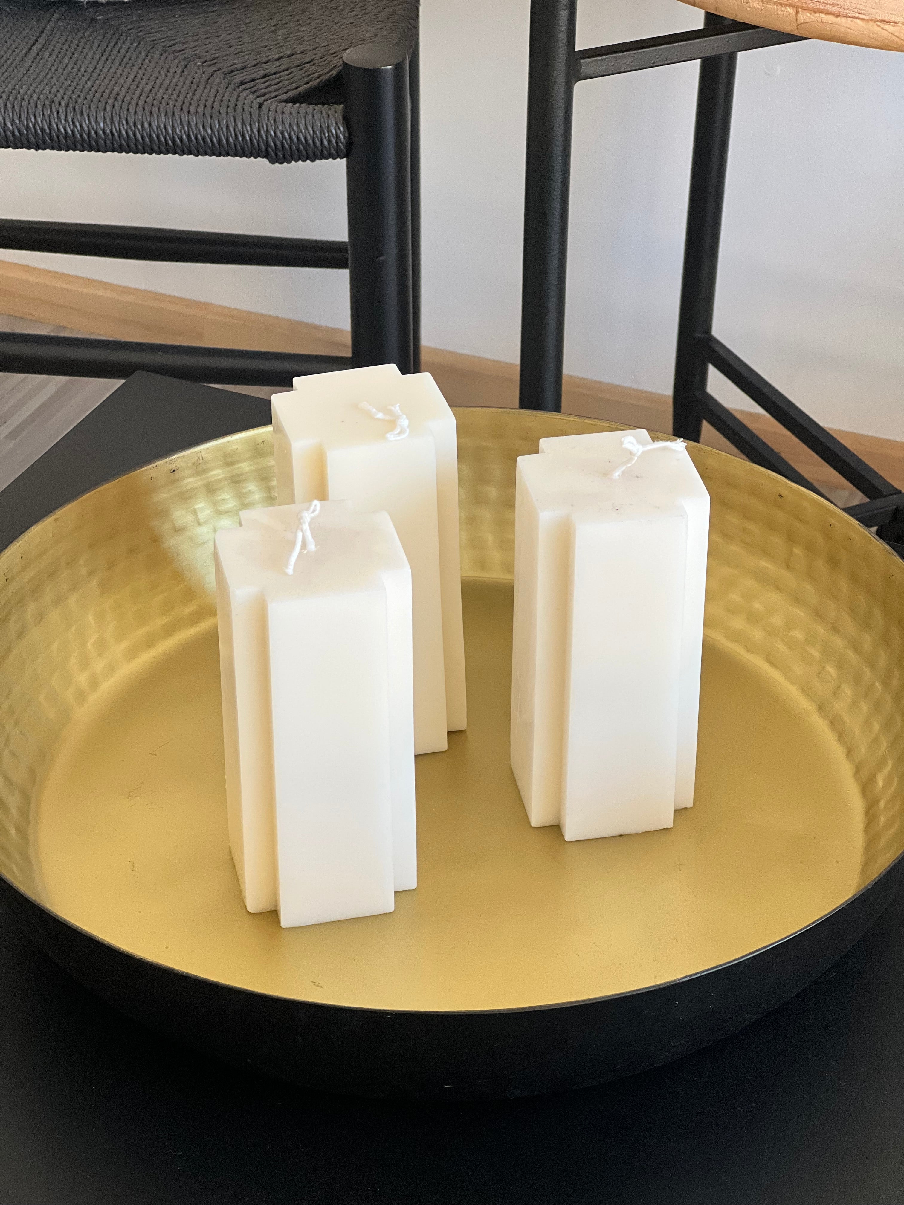 Fuente circular martillada