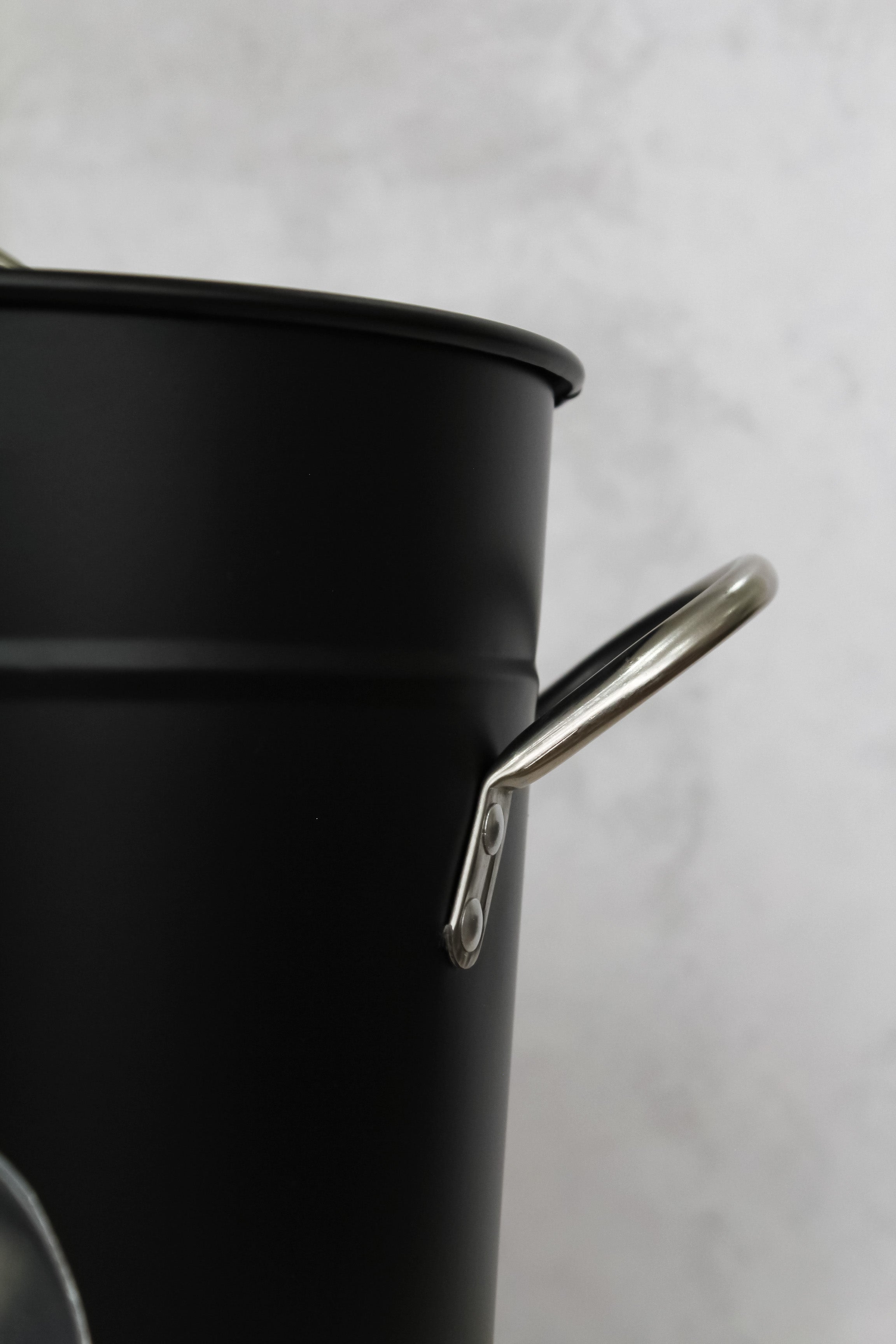 Hielera Latón con Pala