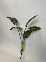Alocasia Morada Artificial